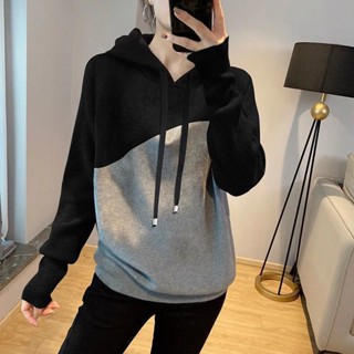 【HOSS】連帽衛衣女 帽T 拼接上衣 黑色毛衣女春秋 新款休閒寬鬆顯瘦帶帽衫
