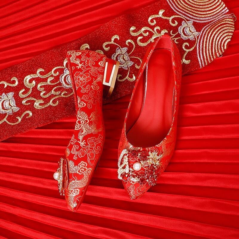 繡花鞋 低跟 中式 古裝 秀禾 龍鳳掛 婚紗拍照 宴客 新娘婚鞋