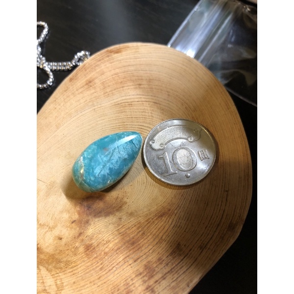 台湾花蓮産 藍寶石（ランポオセキ）希少石