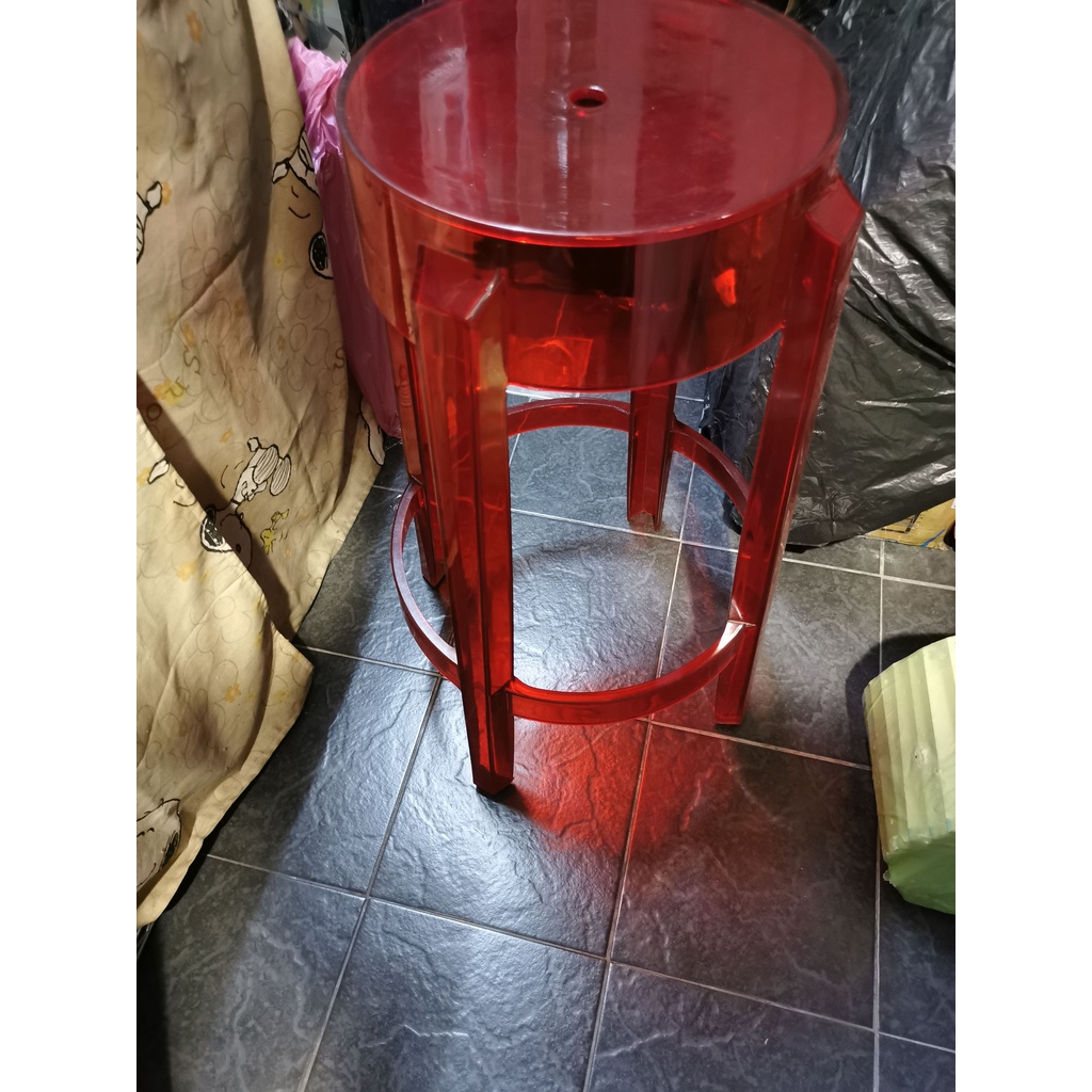 可直接使用功能正常 二手 紅色 透明椅 絕美透明椅 壓克力 水晶椅 塑膠椅 椅子 賣600 也可用各式物品交換