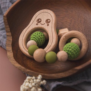 現貨《木製玩具】酪梨造型串珠 嬰兒手搖鈴 ♥ 寶寶 木質 手抓玩具 嬰兒玩具 串串珠 牛油果 嬰幼兒 布飾 搖鈴 玩具