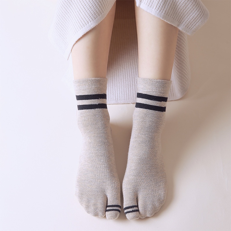 拇指 外翻 矯正 日本 分趾 羊蹄 襪子 人字拖 腳趾 分開 二指 分趾襪 女 中筒襪 足部矯正器具 日本款式