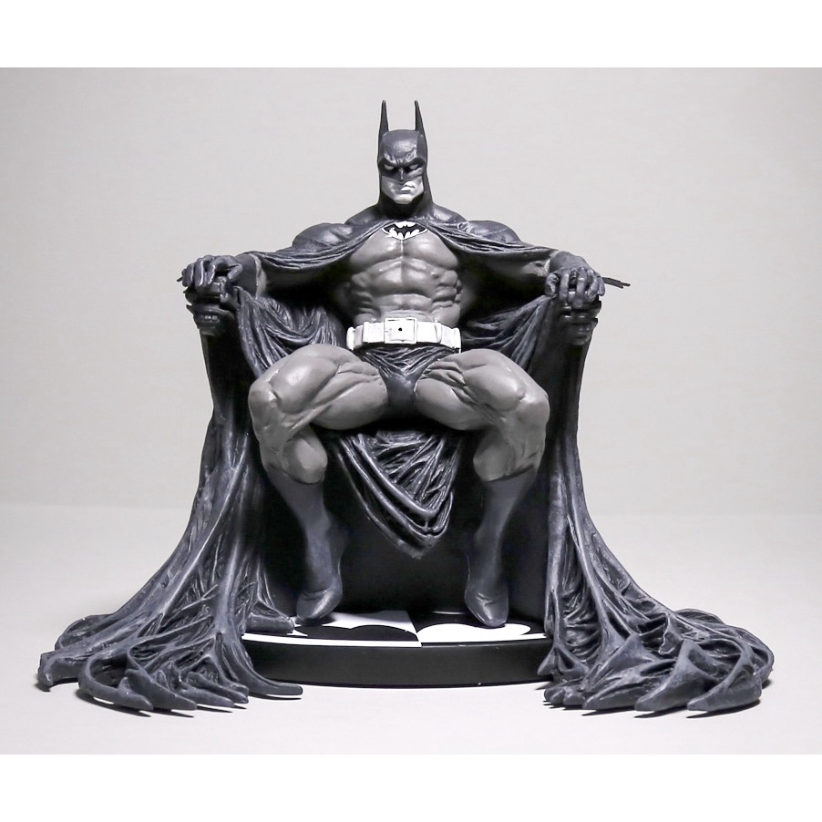 DC Collectibles Marc Silvestri Batman 蝙蝠俠黑白系列 王座雕像