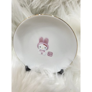 日本進口Hello Kitty兔子干支展示用小碟