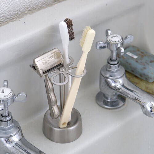 現貨｜日本 DULTON /花瓣牙刷收納架 4孔(2色可擇)｜不銹鋼牙刷架 牙刷各自站立且不會相互碰到 乾淨衛生