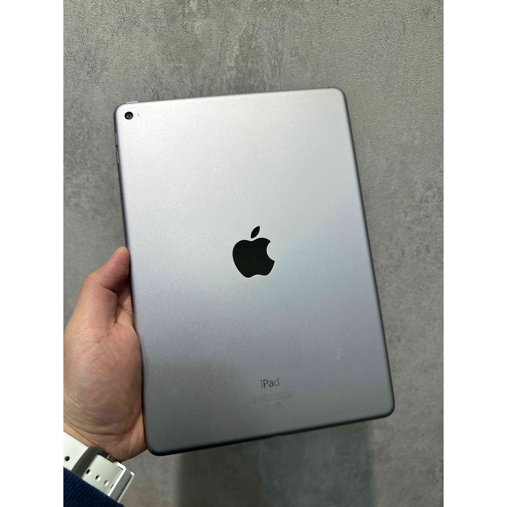 iPad Air2 9.7" Wifi 64G 太空灰 剛換新電池 只要4600 !!!