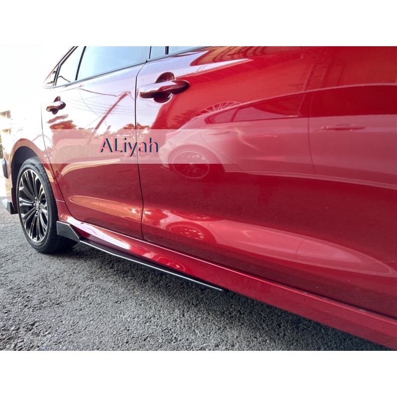 Toyota Altis 12 GR Sport版專用側裙 現貨+預購