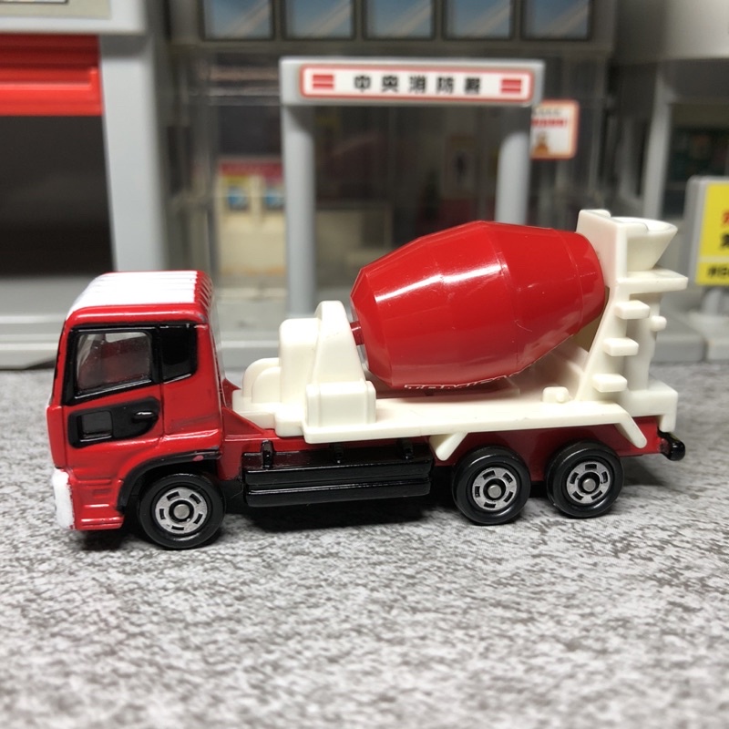 Tomica 水泥車 shop