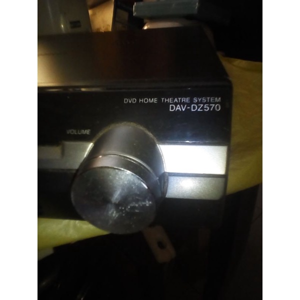 Sony DAV DZ570高級音響主機 就是擴大機也可單獨當DVD播放機使用 配好喇叭就是高級音響