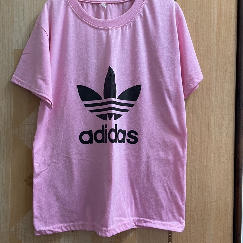 Adidas二手衣 短袖 女生衣著 女裝 粉色衣服 文字衣服 情侶衣 襯衫