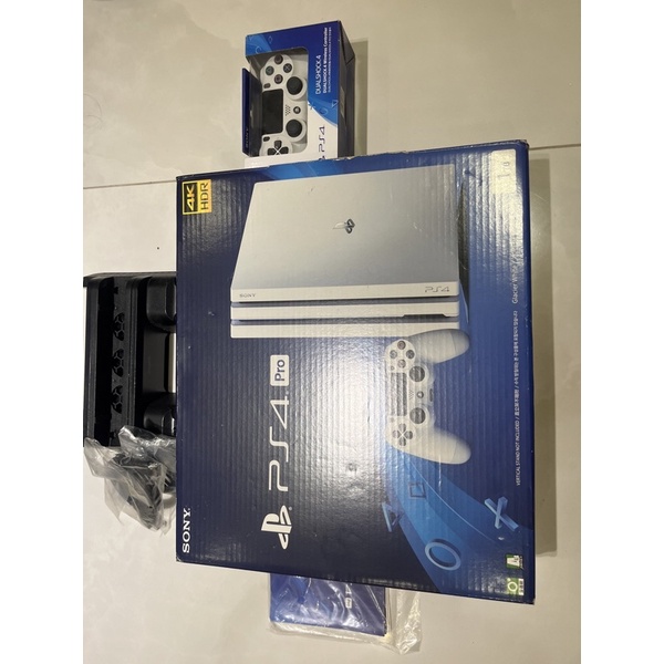 PS4 PRO 星河白 1TB