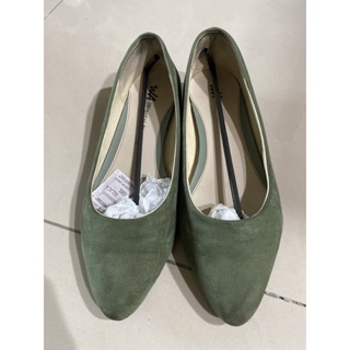 綠色麂皮鞋 DAPHNE 低跟鞋 STD235、FRE37