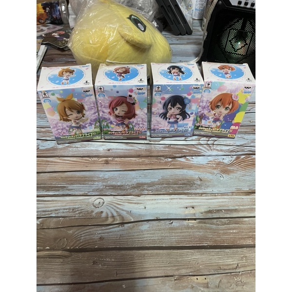 （日版 全新 盒損）Lovelive!水團 各角色 演出服 盒玩、小公仔 西木野款盒子受潮