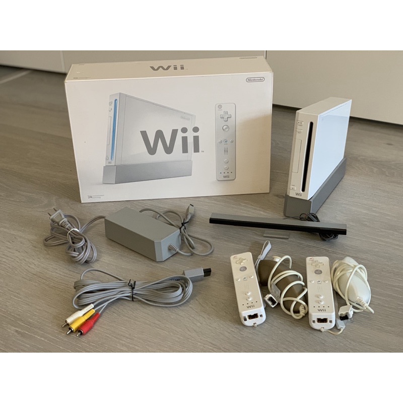 Wii 原廠無改機（含運） 全套配備含遊戲片