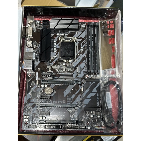 技嘉 Z370 HD3 9.99新 無原盒附檔板 可加購 9100F G4930