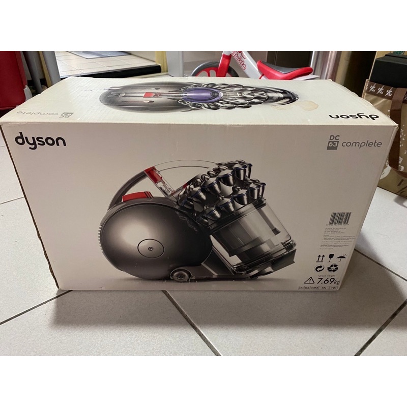Dyson  DC63 Complete 有線吸塵器(含運）