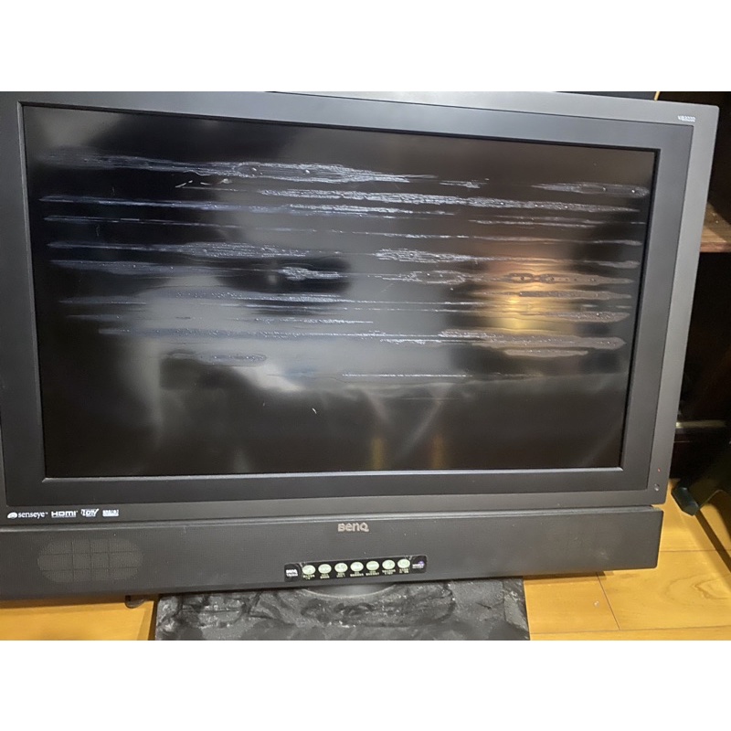 二手液晶電視BenQ 3222 螢幕受潮部分模糊但可看其他功能都正常