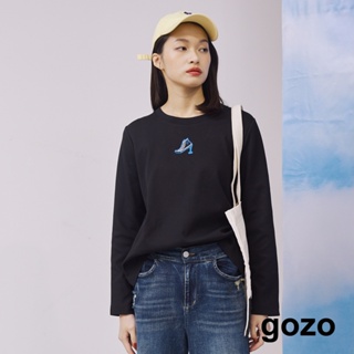 【gozo】帆布鞋踩到口香糖微落肩長袖T恤(黑色/白色_M/L) | 女裝 圓領 休閒