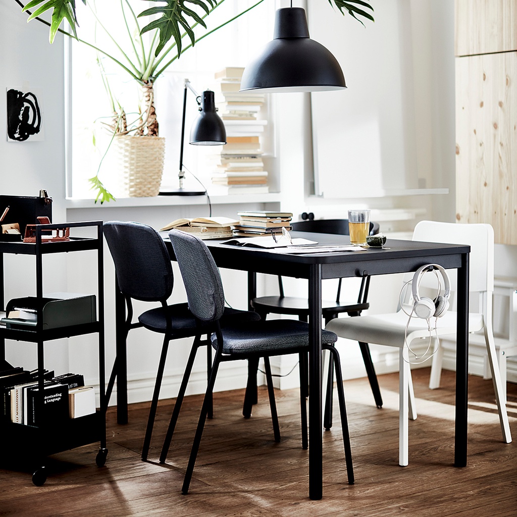 北歐工業LOFT風格IKEA宜家TOMMARYD桌子/餐桌書桌電腦桌工作桌/碳黑色/二手九成新/原$4499特$3200