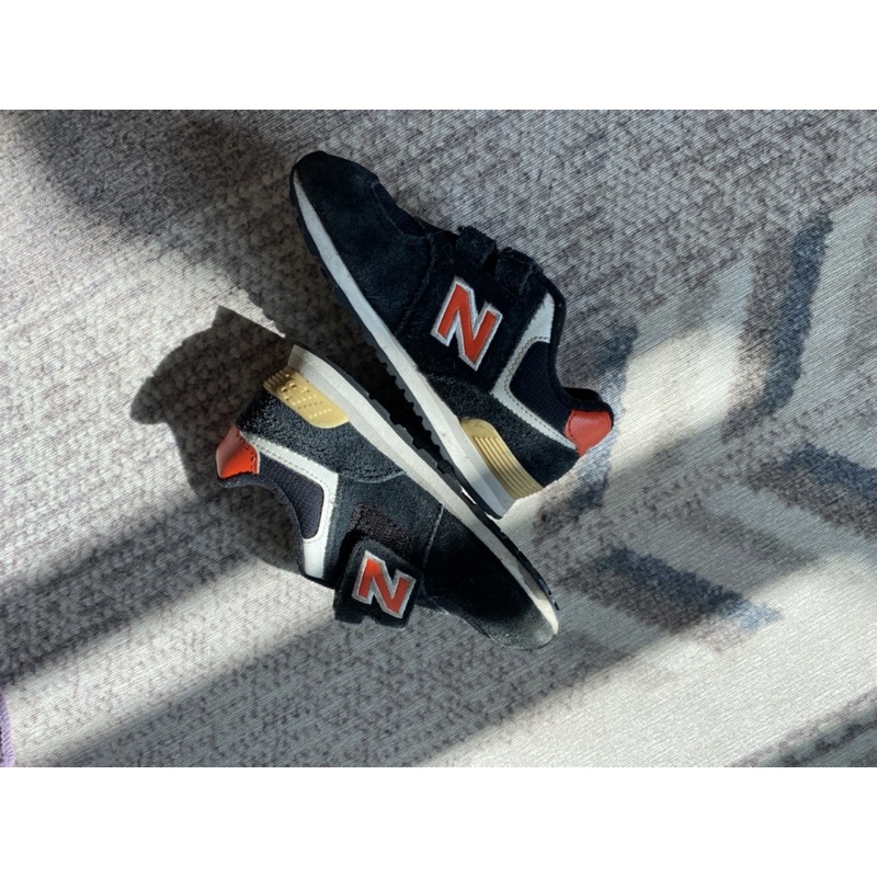 二手▪️574 童鞋 黑色配色紅色new balance 15cm