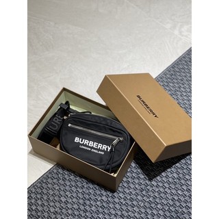 （已售出）Burberry 黑色尼龍經典Logo胸包腰包