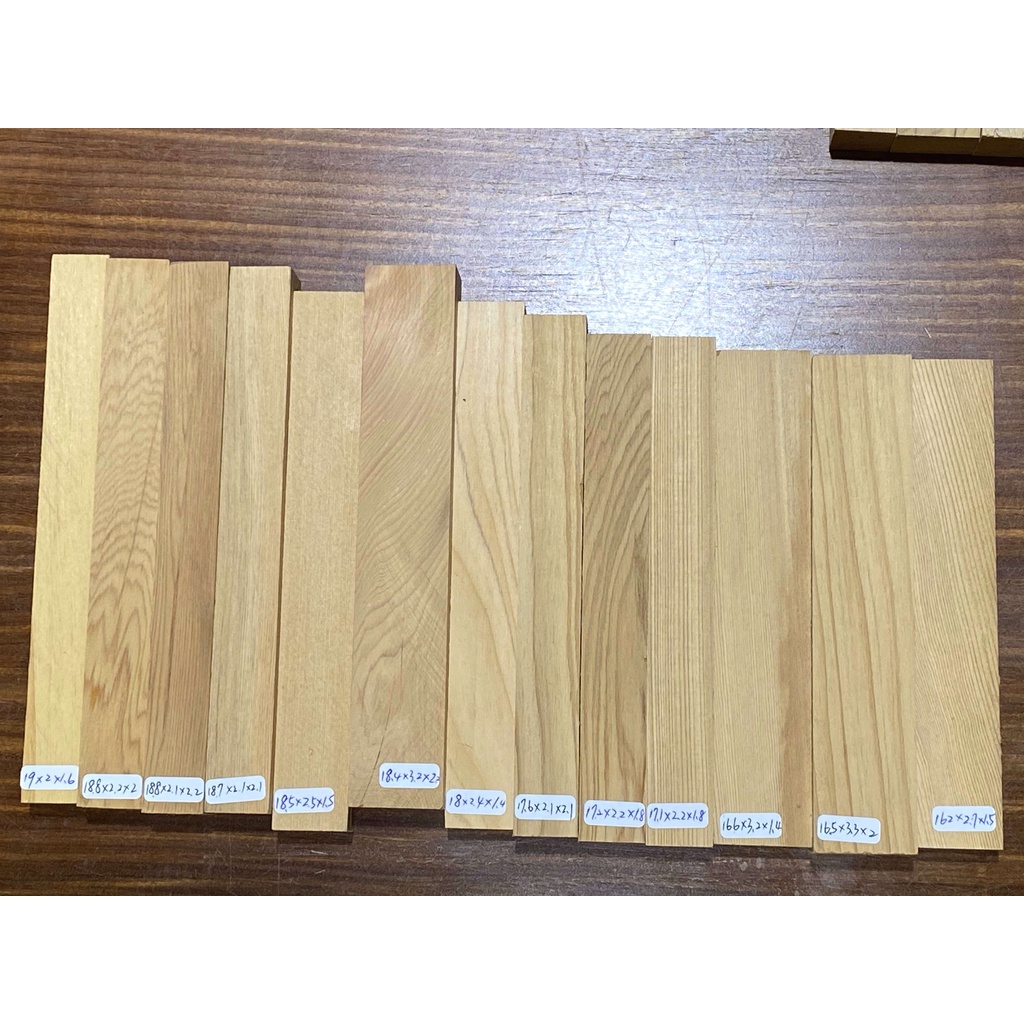 [丸木工坊] 台灣檜木條 02 黃檜 台檜 Hinoki 紅檜 正方料 DIY 木料 木塊 木板 木板 小方料 雕刻