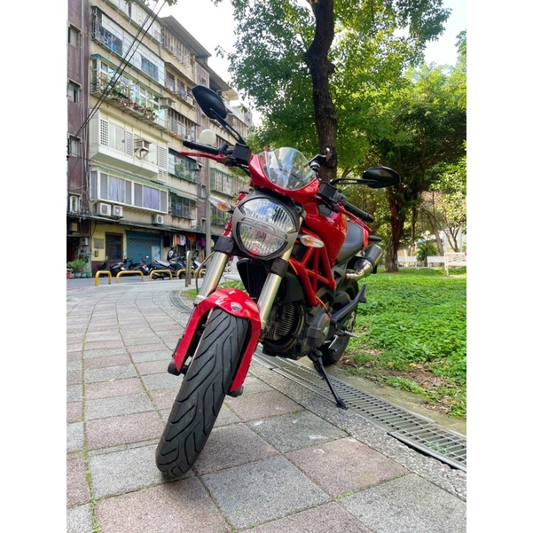 DUCATI MONSTER 796