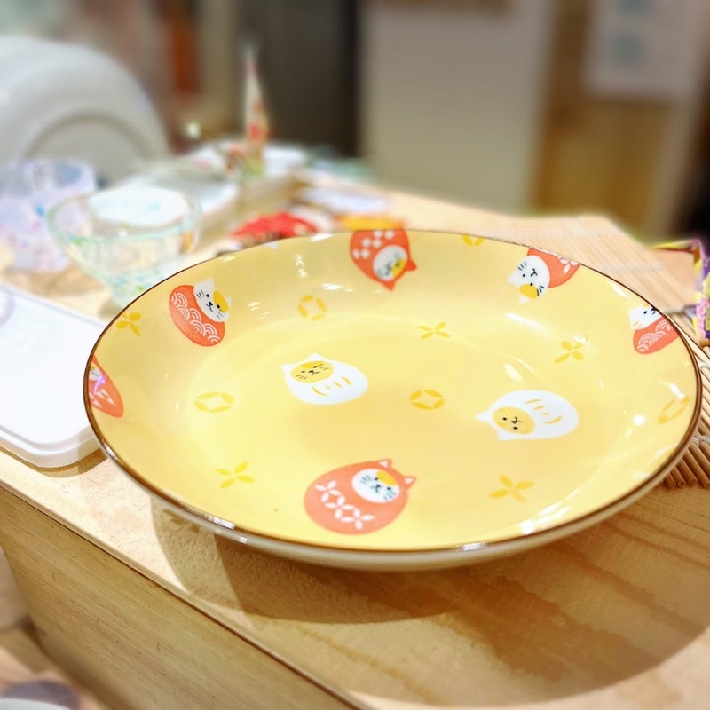 日本開運小物 達摩貓 陶瓷餐盤 開運 好運 幸運 吉祥物 招財 招福 瓷盤 深盤 甜點盤 碗盤 盤 日本餐盤 新年禮物