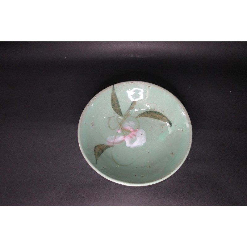 台灣早期 茶道具 手繪花紋綠釉茶盤 適合當壺承或花器 手工製作,釉色溫潤 早期作品,品項如圖 直徑約13.8cm茶道
