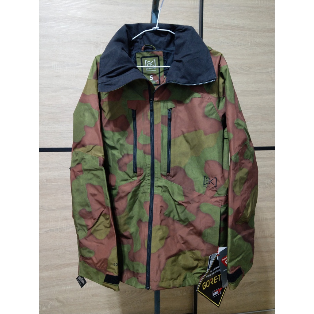 Burton AK Gore-tex 雪衣外套