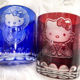 日本進口Hello Kitty立體雕刻酒杯紅藍配兩入組