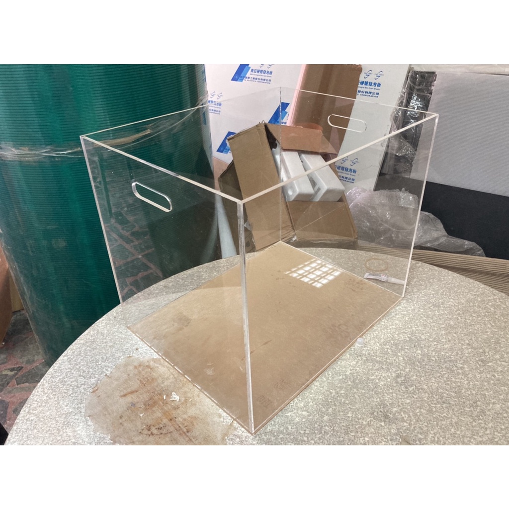 客製化壓克力透明箱鐳射切割本公司可幫客戶需求製作不同款式樣式的製作