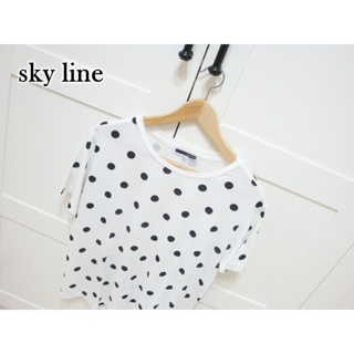 sky line/H:CONNECT 女裝 夏季基本穿搭單品 俏皮可愛水玉點點圓領短袖T恤上衣 白色S號