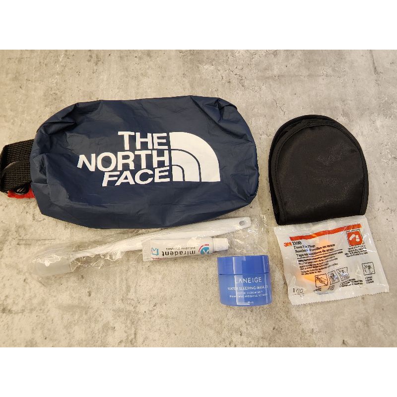 蝦皮最低價-現貨2個 華航 X The North Face 盥洗包 豪華經濟艙版 海軍藍