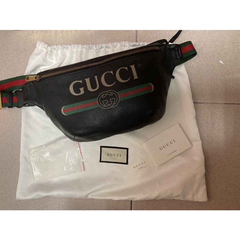 GUCCI  胸前包