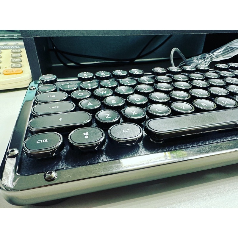 AZIO全新有線鍵盤