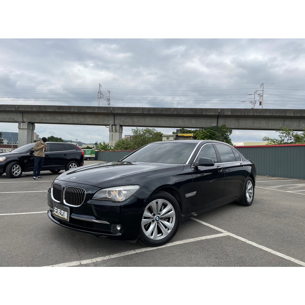 正2011年出廠 F02型 BMW 7-Series 740Li領航版 3.0 暗夜黑 實跑9萬公里保證！