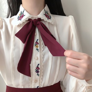 現貨+預購*法式刺繡花朵設計感蝴蝶結領結雪紡長袖襯衫 復古 日系 lolita 蘿莉塔 量產型 白色 少女 內搭 上衣