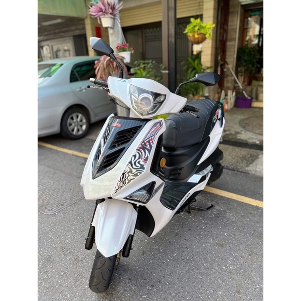 PGO  ABS彪虎150cc 經典魅影白，原漆美車配備一級棒，車美如新，耗材已更新，引擎保固一年，可分期可車換車