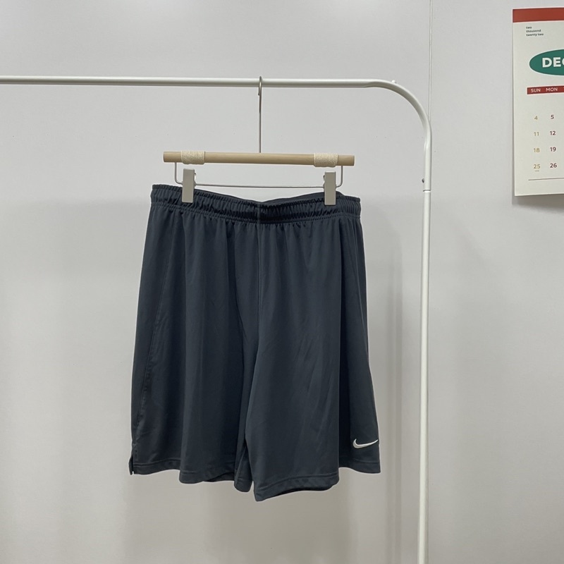 Nike男款dri-fit休閒運動短褲