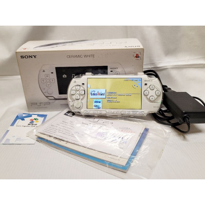 二手現貨🖤SONY PSP-2007CW 主機 白色 附透明保護殼 充電線 8G卡 紙箱 說明書 可正常使用