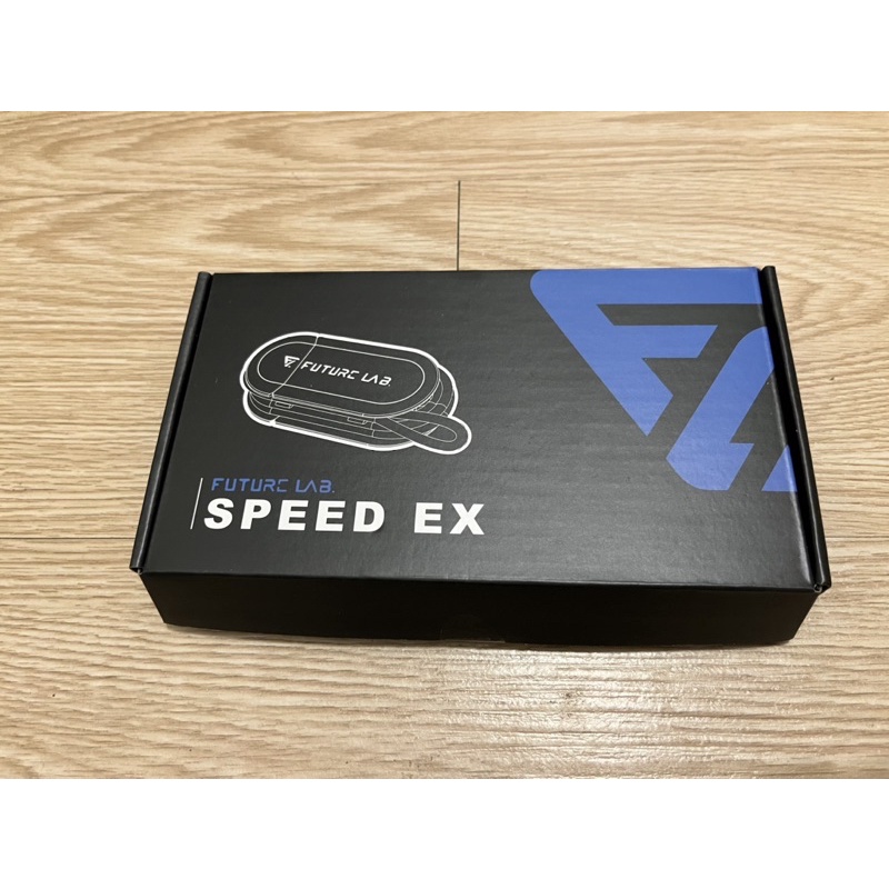 未來實驗室 SPEEDEX 磁石競速充電線（二手）