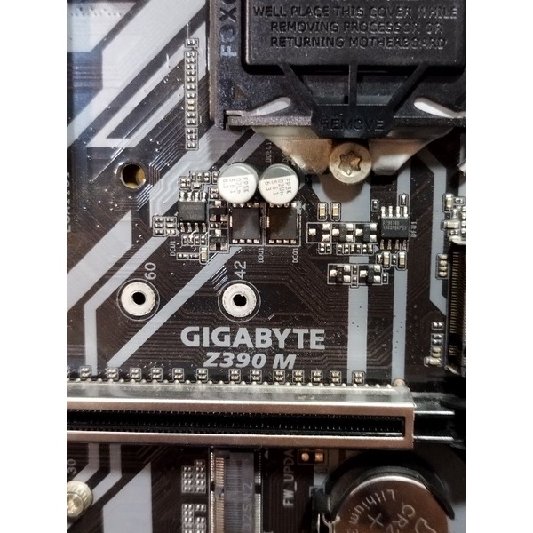 技嘉 GIGABYTE Z390M 主機板（含檔板）