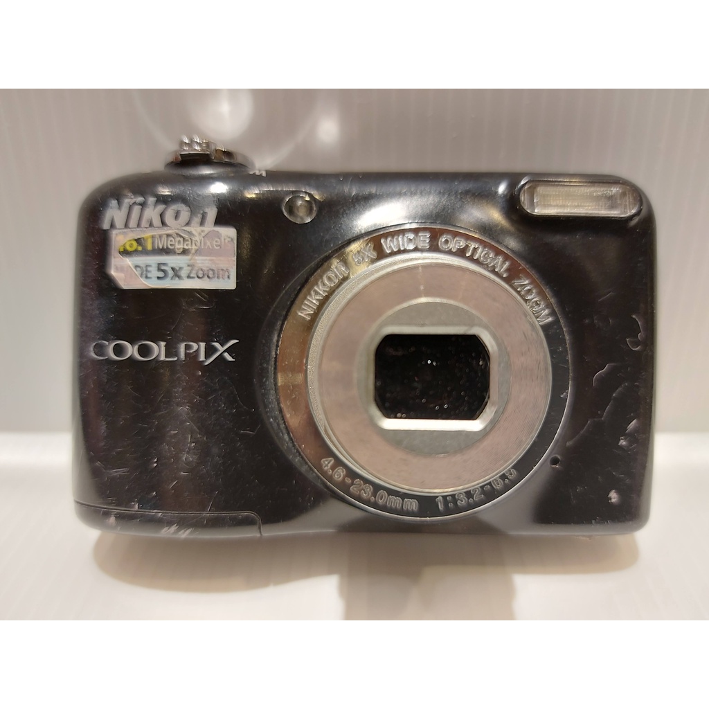 瑕疵品 功能正常但關機時鏡頭要用手推回 NIKON COOLPIX L31 數位相機 使用3號充電電池 不附電池 7C