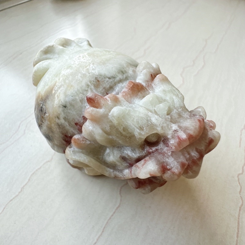 天然水晶 豬肉石 彩霞石光背龍龜