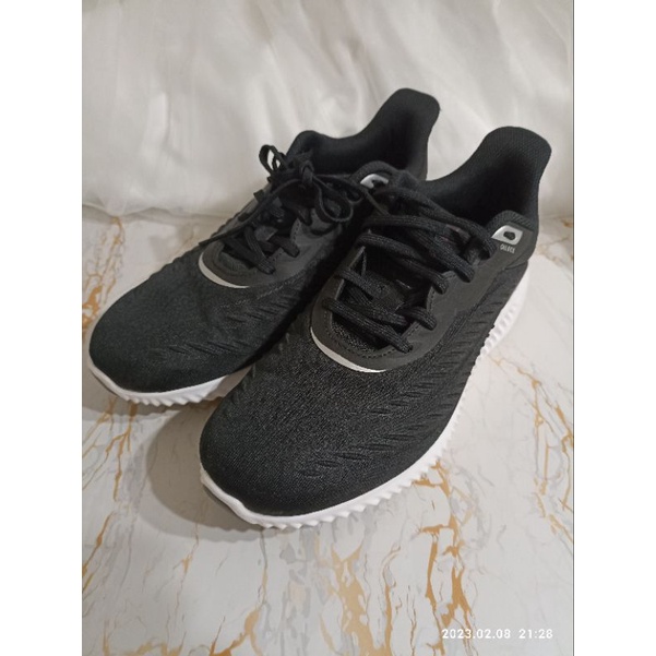 ALPHABOUNCE 跑鞋 UK10號 US10.5號(ꈍ◡ꈍ)二手鞋 非全新品