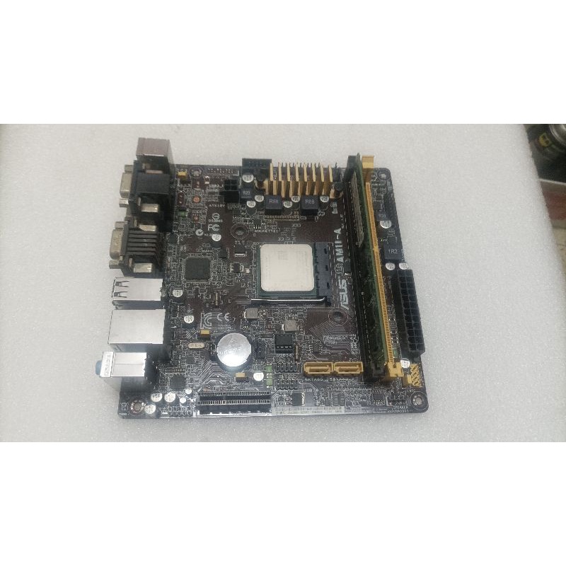 AMD Sempron 3850 CPU/ASUS 華碩 AM1I-A/DDR3 1600  4GB