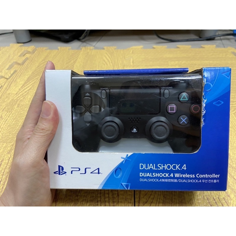 【SONY 索尼】PS4 無線控制器 DualShock4 極致黑(PlayStation 原廠周邊)