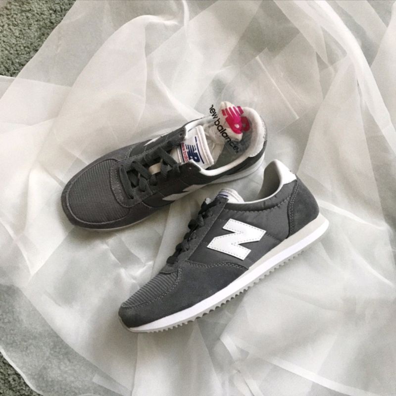 New Balance u220 鞋子 灰色