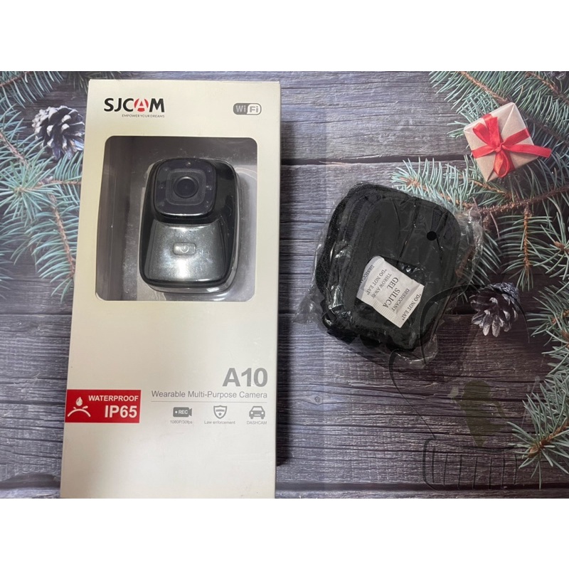 《二手》sjcam a10密錄器 已過保固 內含32g記憶卡 額外多一個電池/充電座/兩個掛袋（一個套脖一個胸）